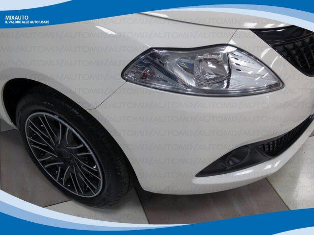 LANCIA Ypsilon Hybrid 1.0 FireFly 70cv 5 Porte Gold EU6 KM Ø