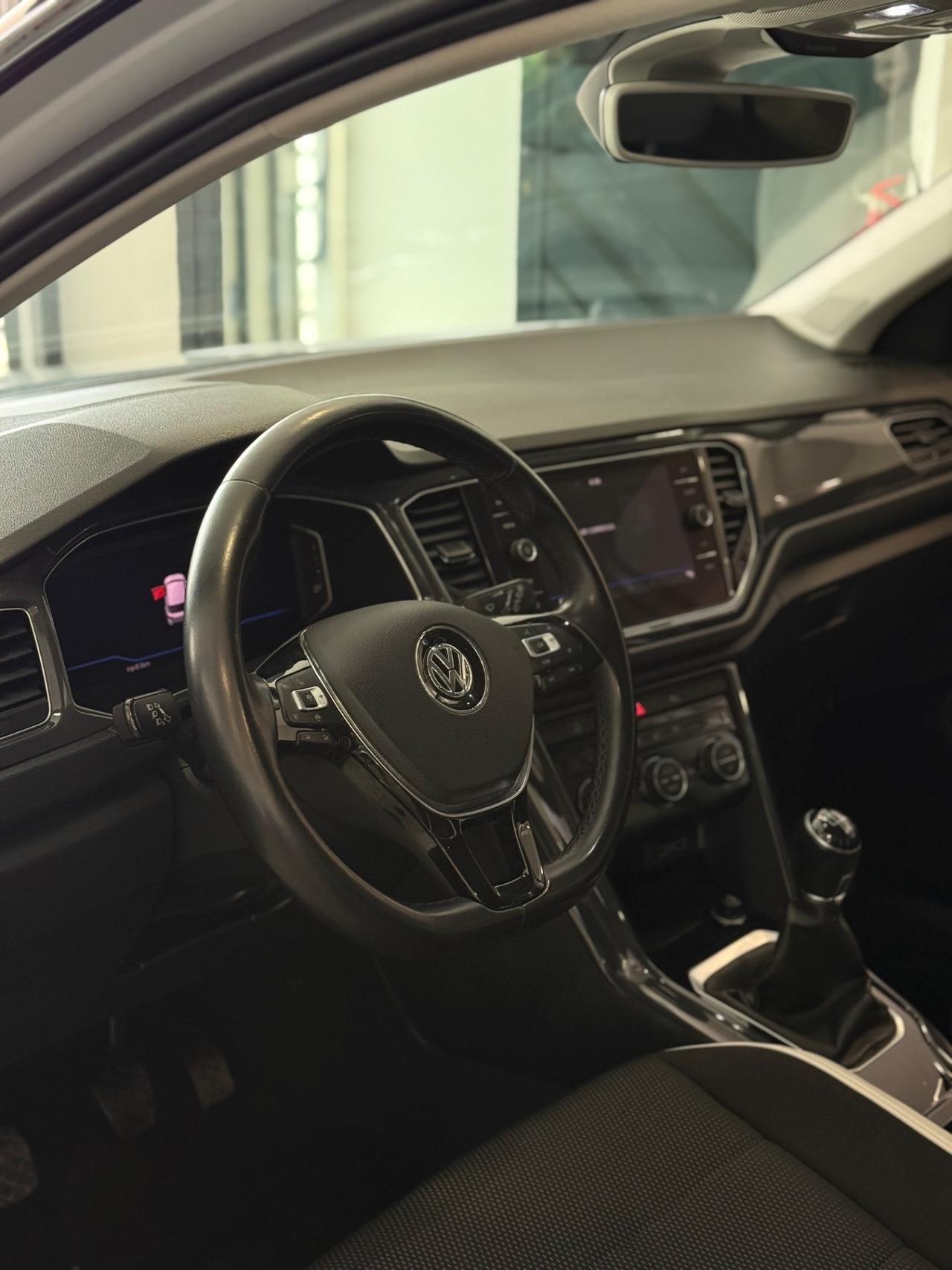 Volkswagen T-Roc 1.6 TDI SCR Business BlueMotion Technology