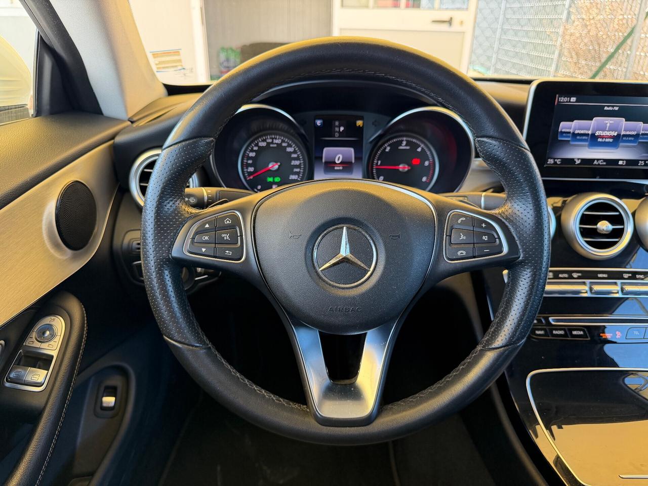 Mercedes-benz C 220 d Auto 4Matic Coupé Premium Plus