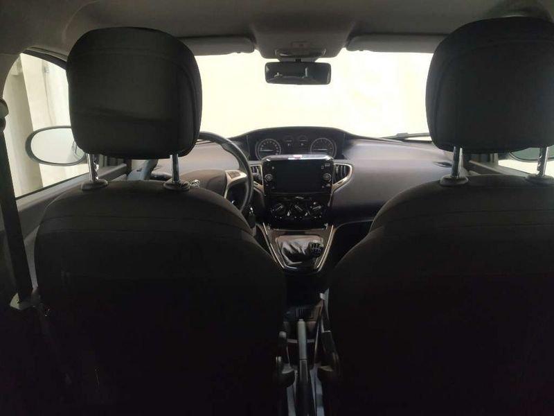 Lancia Ypsilon 1.0 firefly hybrid Gold s&s 70cv