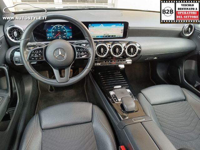 MERCEDES-BENZ A 180 d Automatic Business