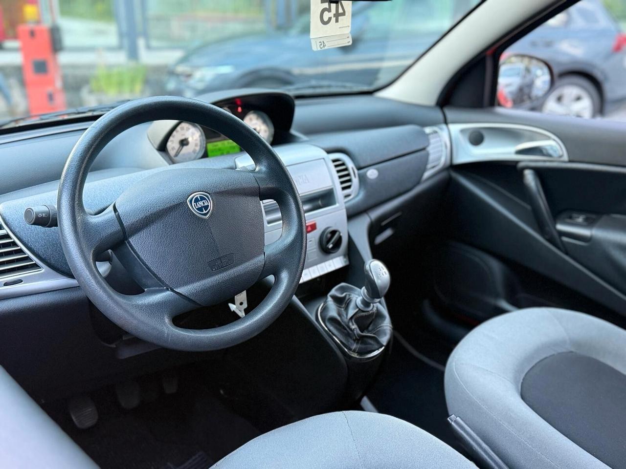 Lancia Ypsilon 1.2 Argento