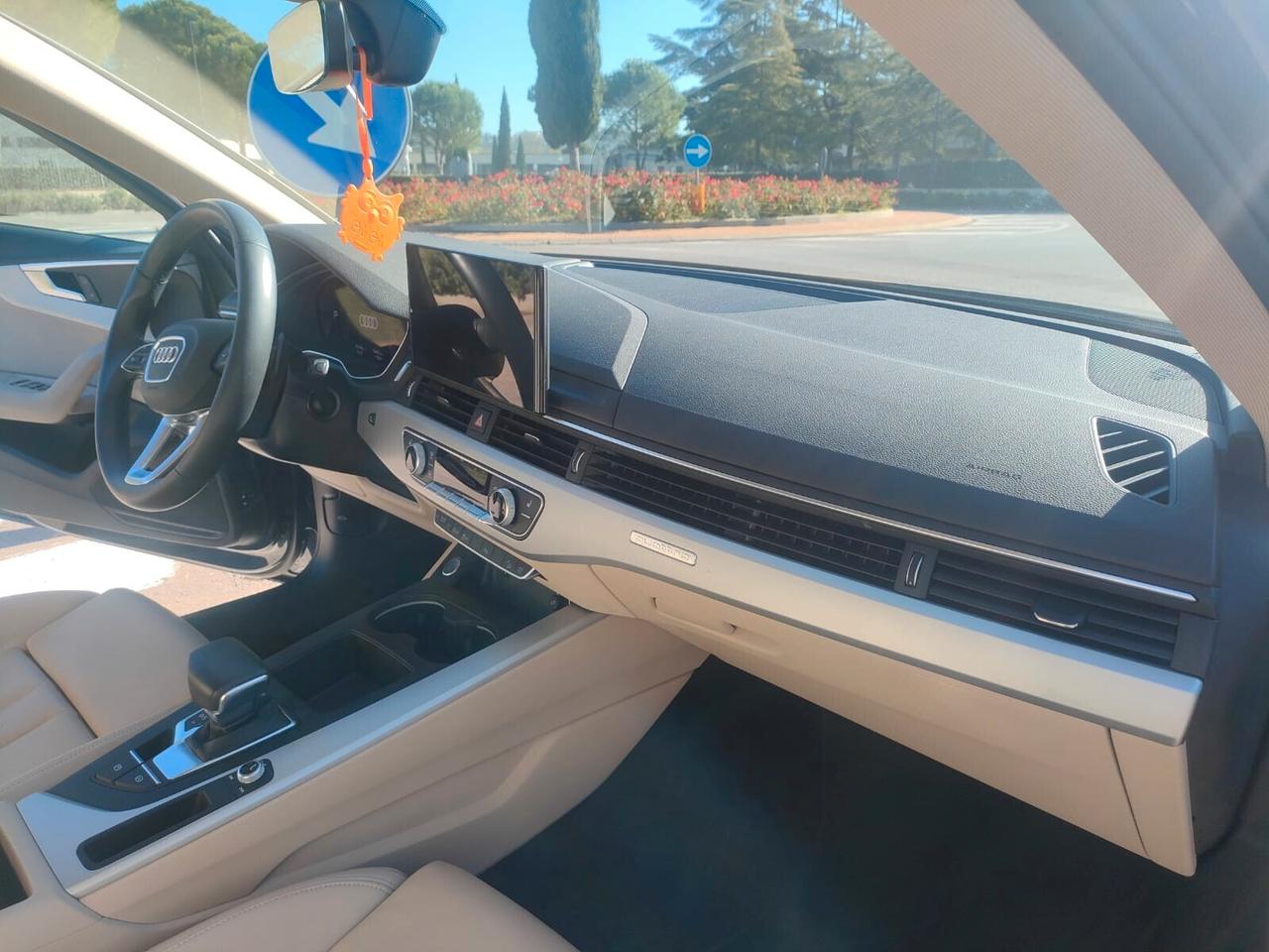 Audi A4 allroad 40 TDI 204 CV S tronic Identity Contrast