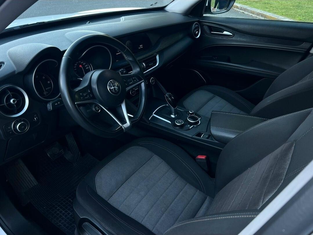 Alfa Romeo Stelvio 2.2 Turbodiesel 160 CV