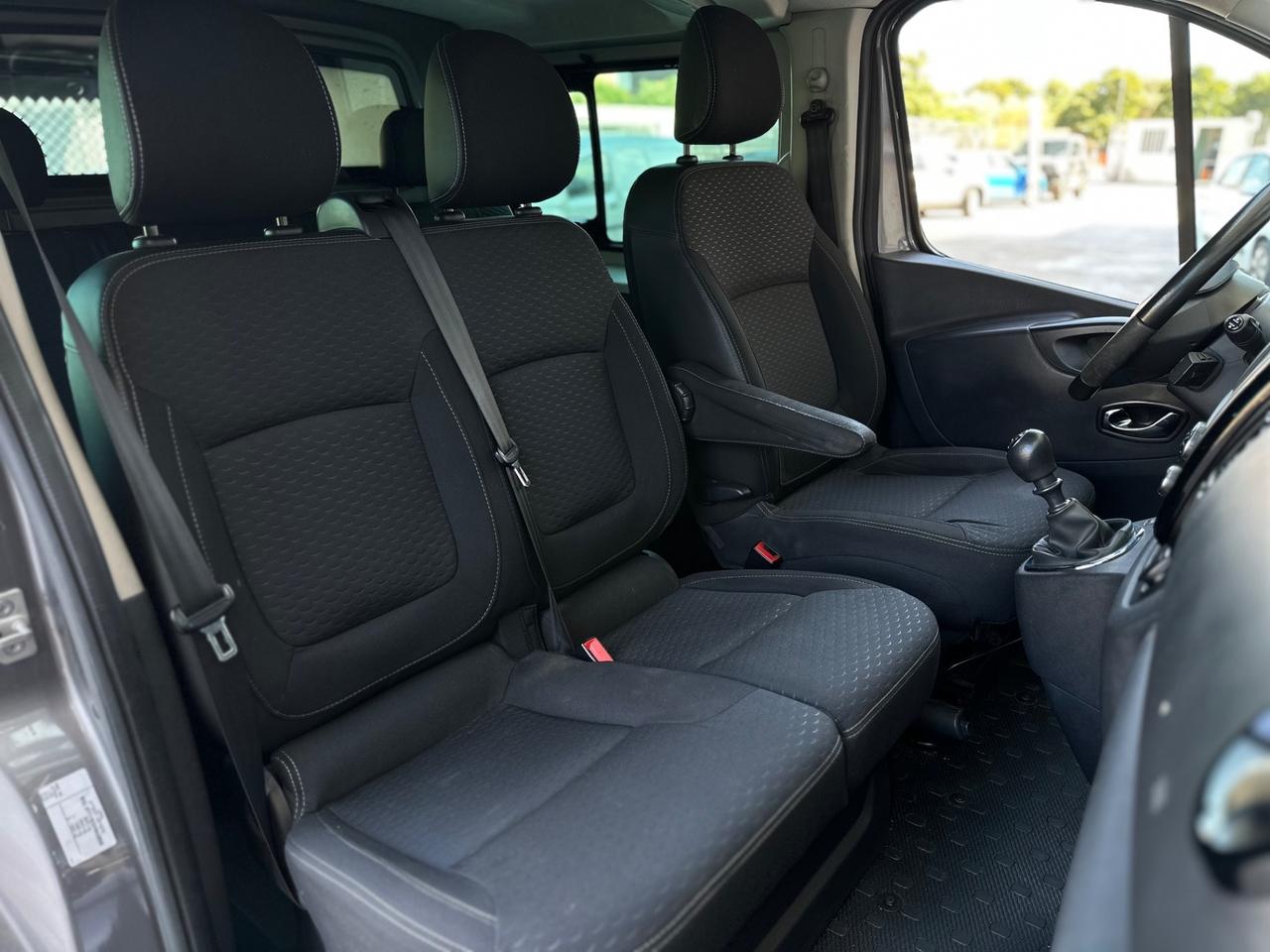 Opel Vivaro BiTurbo 6 Posti