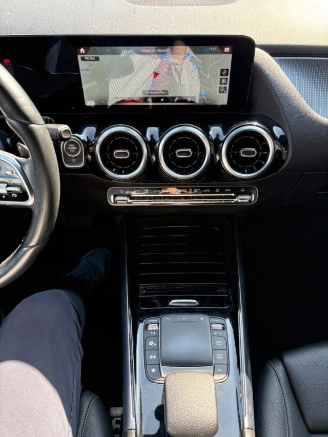 MERCEDES-BENZ GLA 200 d Sport Automatic