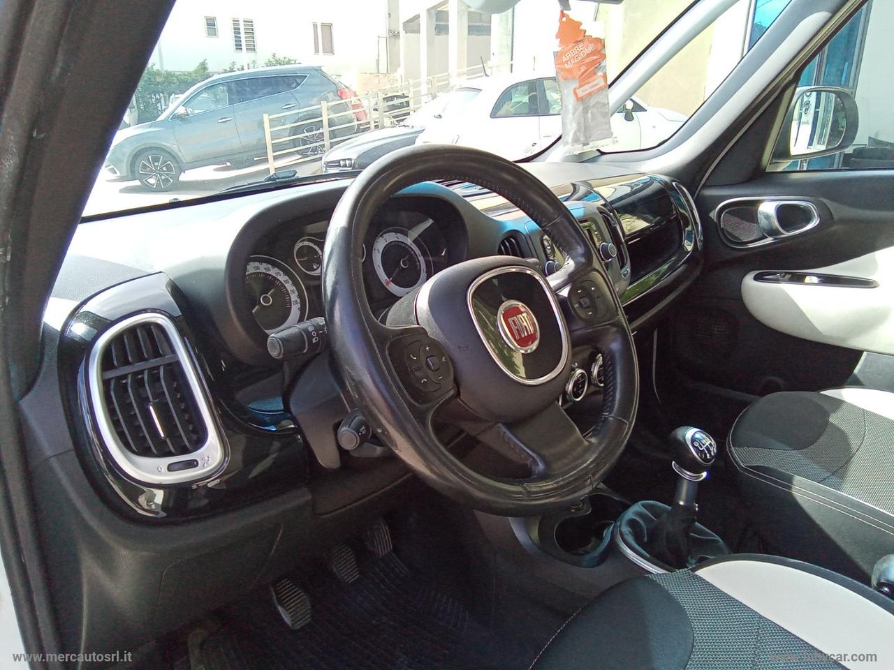FIAT 500L 1.6 MJT 120 CV Trekking