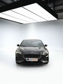 Ford Focus ST LINE