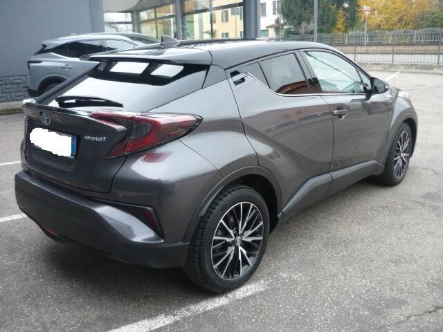 Toyota C-HR 1.8 Hybrid E-CVT Trend