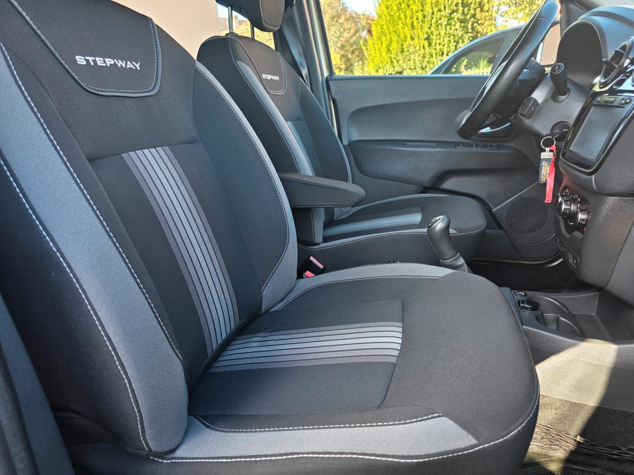 Lodgy 1.6 110CV GPL Wow Unipro full