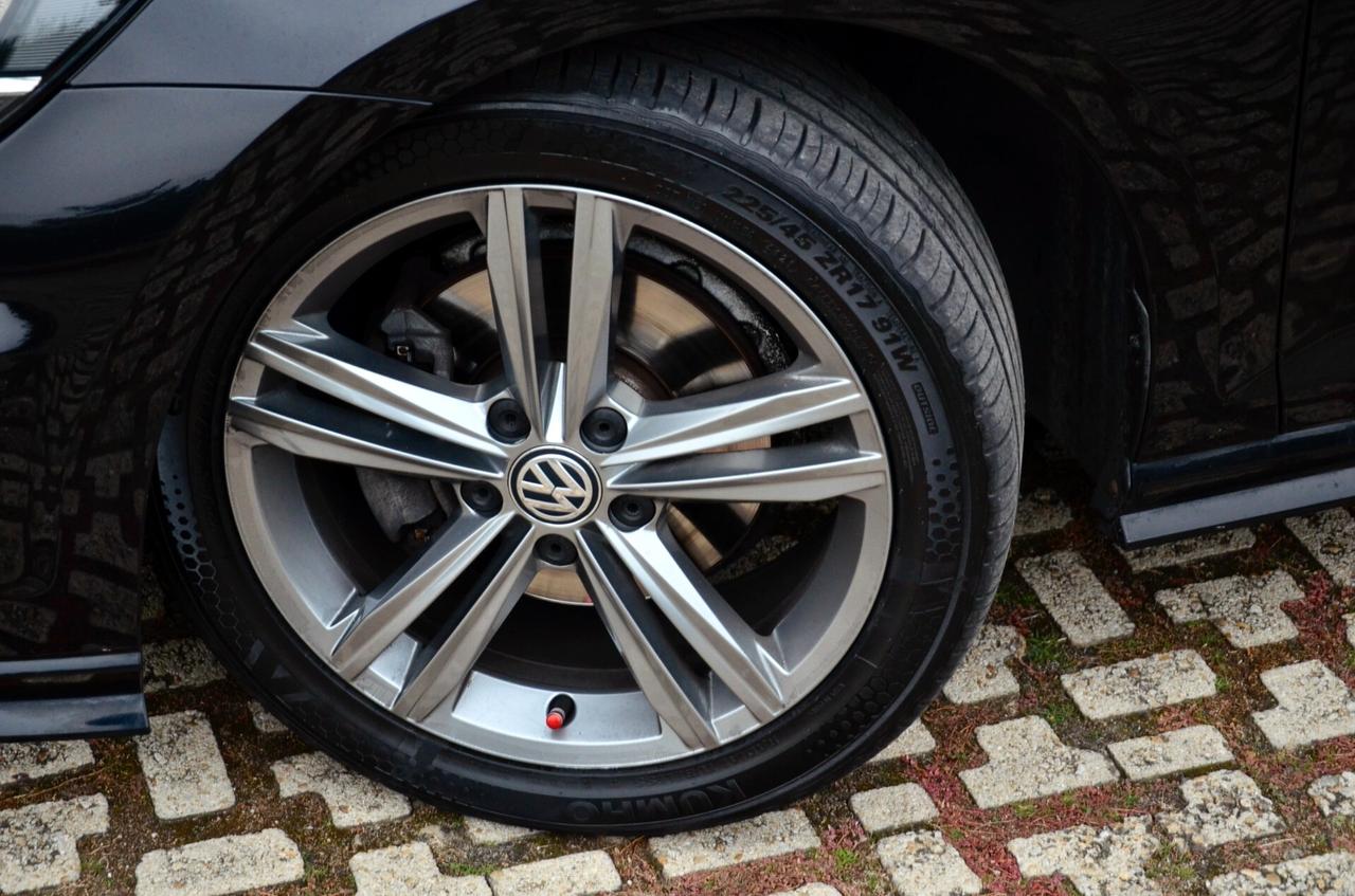 VOLKSWAGEN GOLF 5p 1.5 TSI R-LINE 150cv, UFF ITALIANA, EURO 6D, APPLE ANDROID, PERMUTE