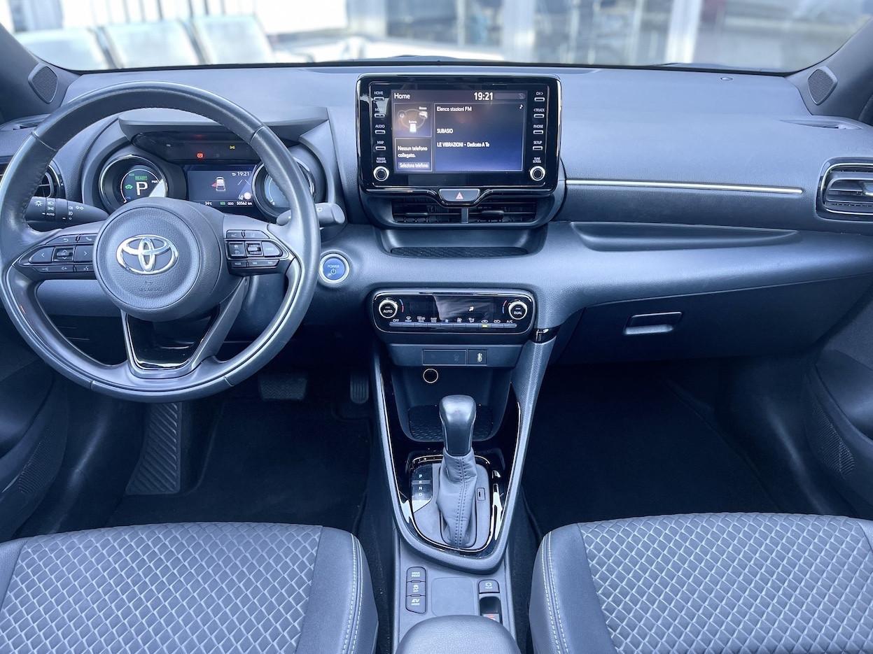 Toyota Yaris 1.5 Hybrid 92CV E6 Lounge Automatica Neo. - 2021