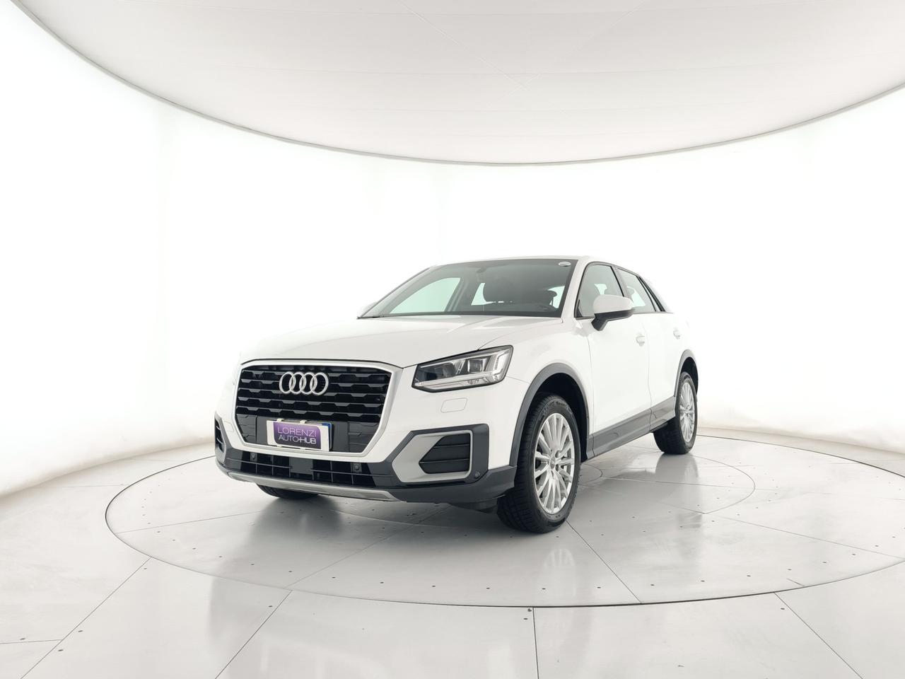 AUDI Q2 35 1.5 tfsi Business Design LED+C17"
