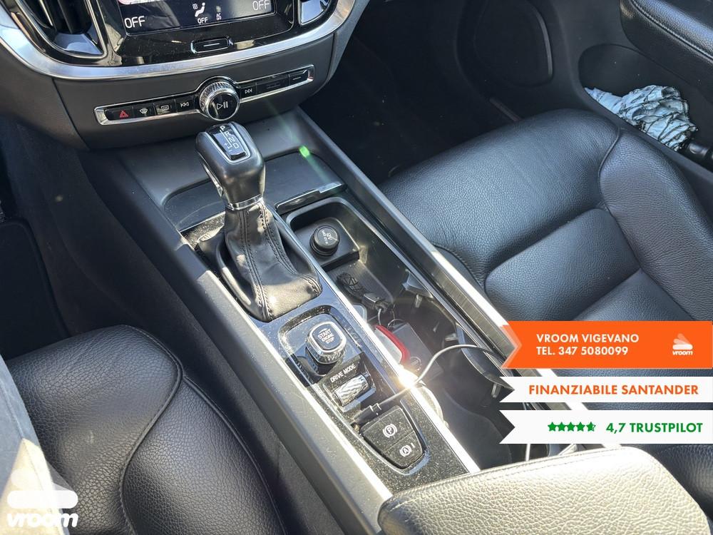 VOLVO V60 (2018-->) V60 D4 Geartronic Business ...