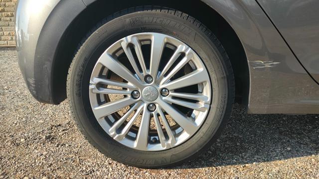 PEUGEOT 208 1.2 82CV BENZINA 5 porte Allure 58000KM