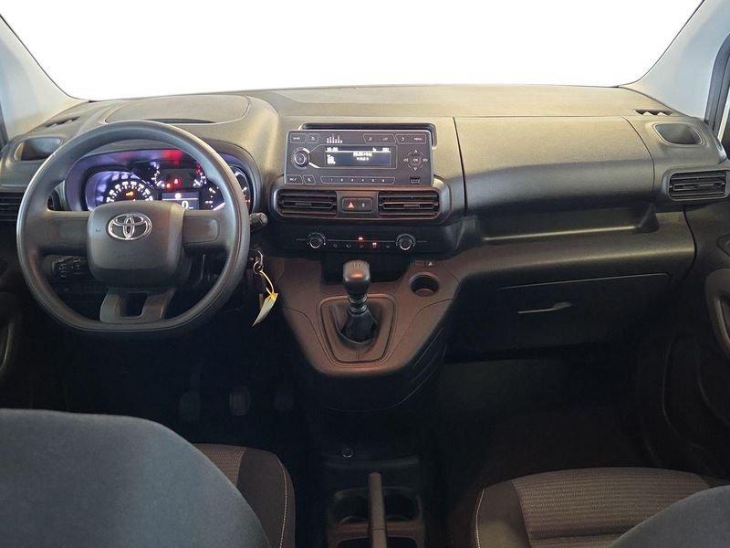 Toyota Proace City Verso 1.2 110 CV S&S Short D Lounge