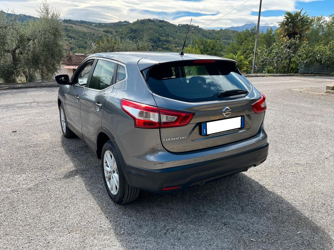 NISSAN Qashqai 1.6dCi 2WD Acenta 131 6M - 2015