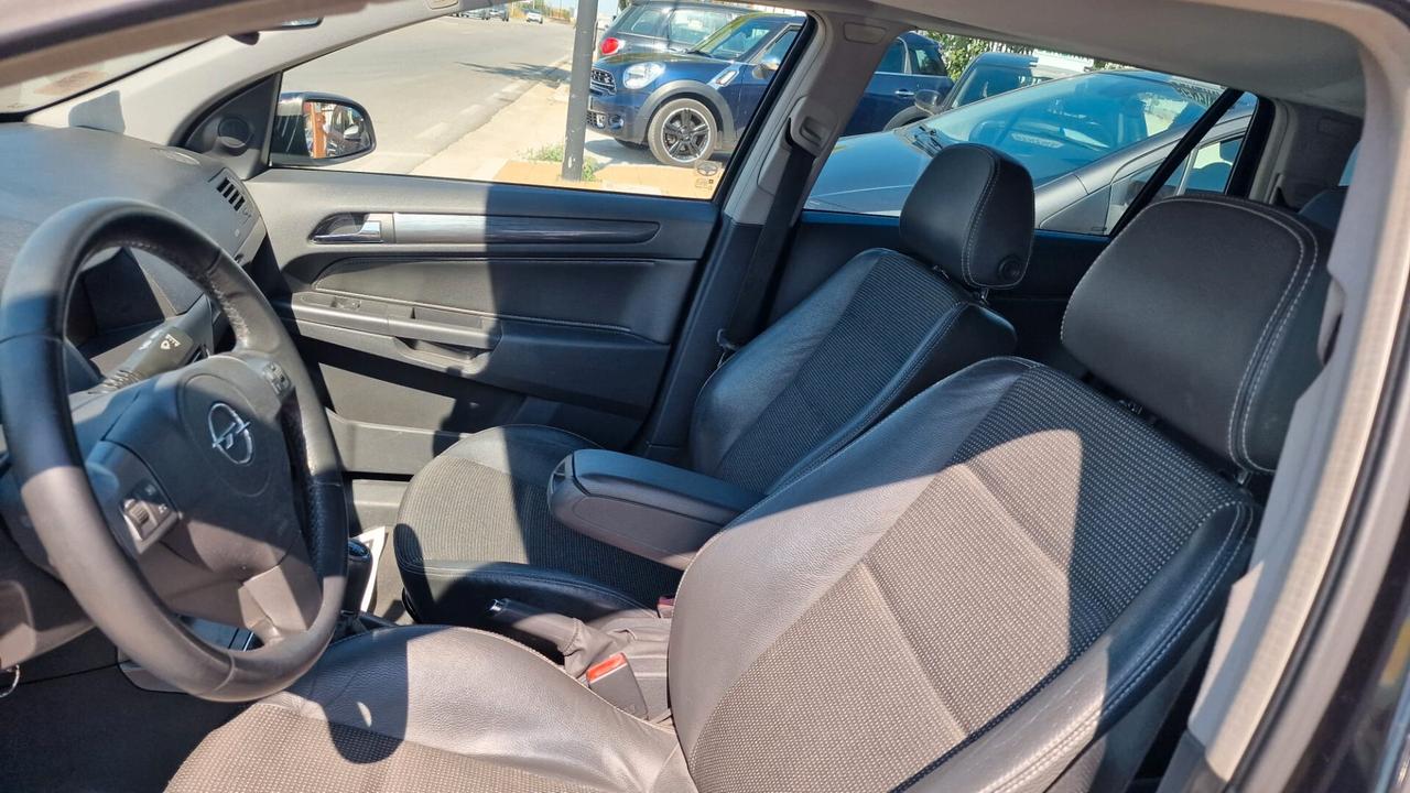 Opel Astra 1.7 CDTI 101CV 5 porte Club