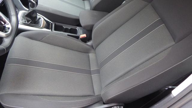 VOLKSWAGEN T-Roc 1.0 TSI Life