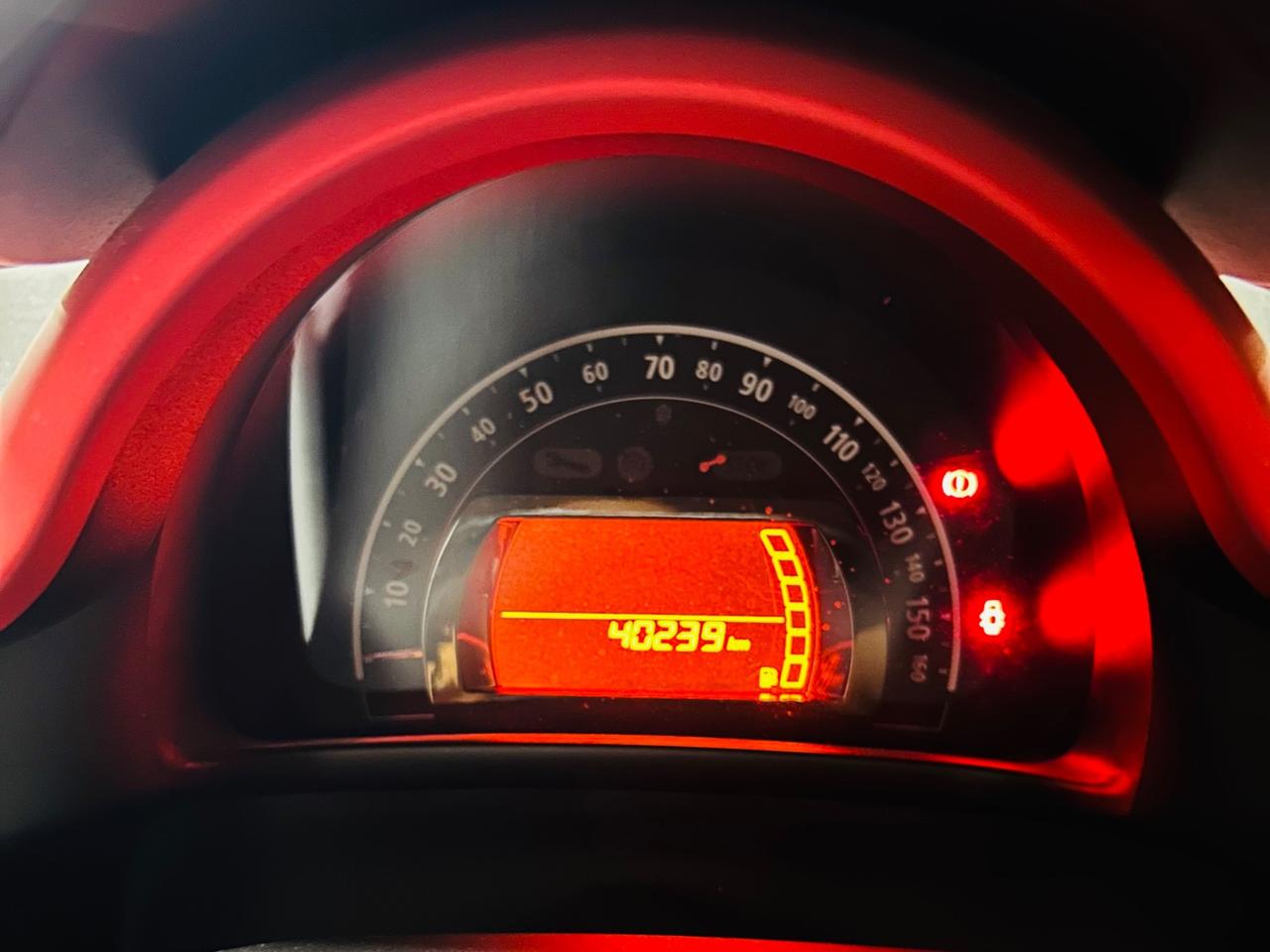 RENAULT TWINGO SCe BIANCA 1.0 BENZINA CON SOLI 40.219 KM.