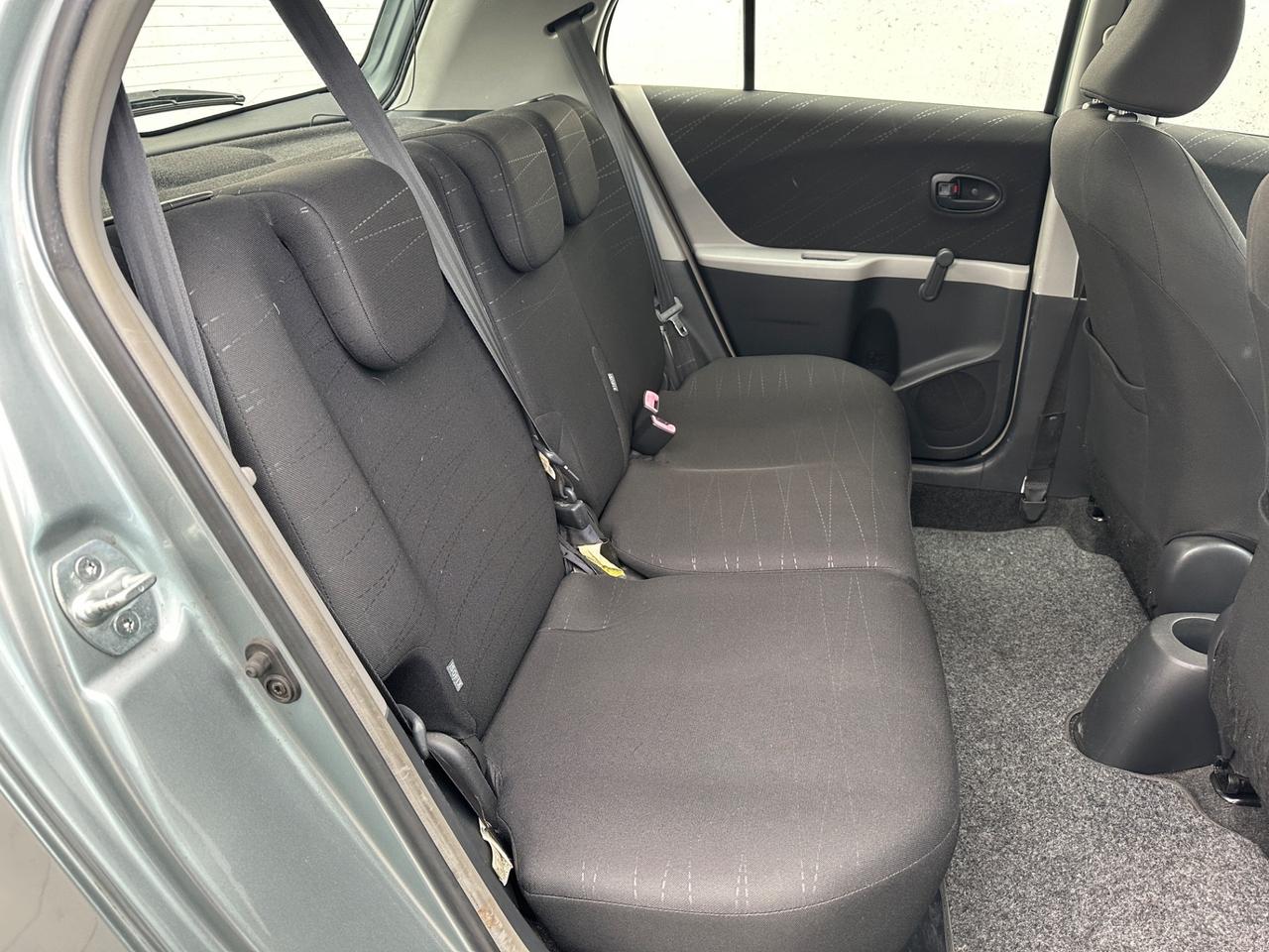 Toyota Yaris 1.0 5 porte Sol