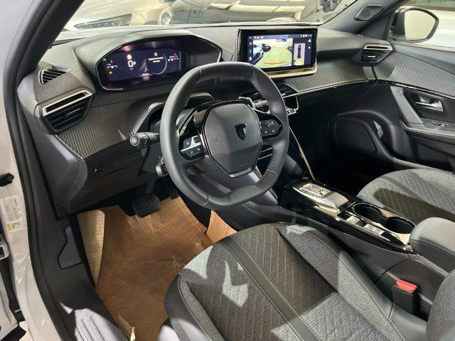 PEUGEOT 2008 1.2 T 130CV EAT8 Allure /NAVI/LED/TELECAM/PARK