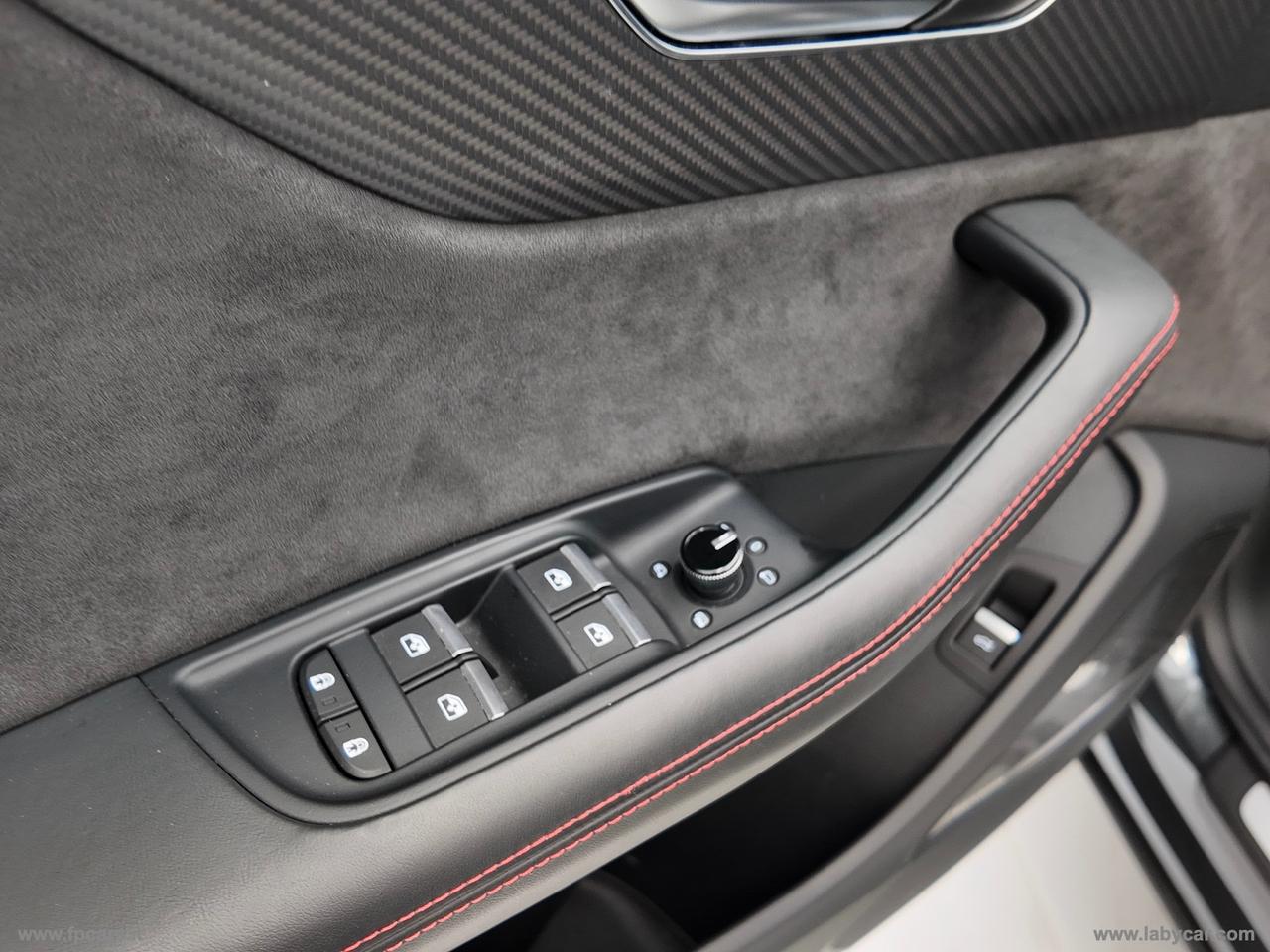 AUDI RS Q8 TFSI V8 quattro tiptronic PERFORMANCE