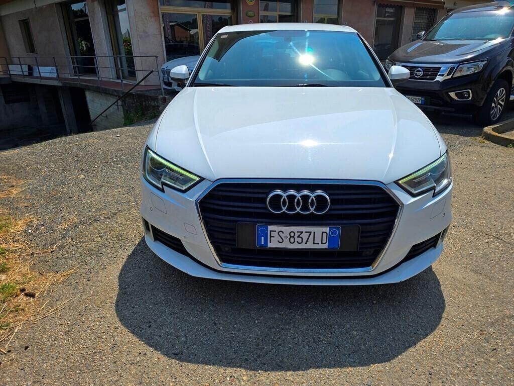 Audi A3 SPORTBACK 35 2.0 TDI 150CV S TRONIC Design