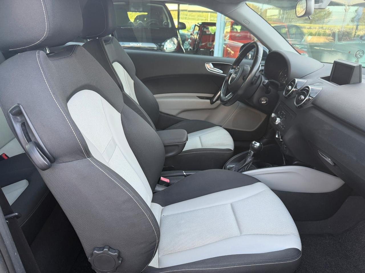 Audi A1 1.6 TDI S tronic Ambition