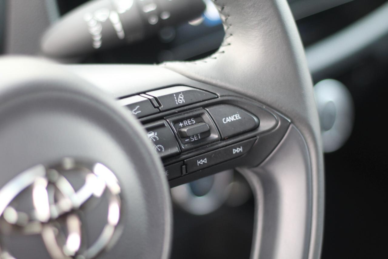 Toyota Aygo X CROSS 1.0 ACTIVE LOOK | GAMMA IN PRONTA CONSEGNA