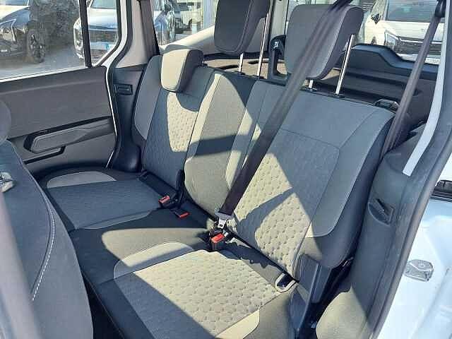 Ford Tourneo Courier 1.0 EcoBoost Powershift Titanium