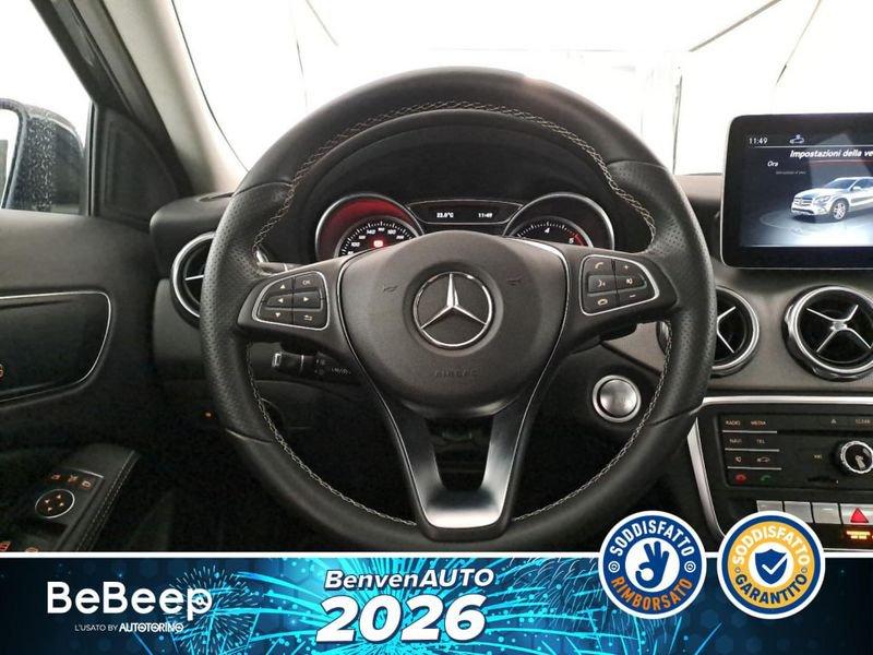 Mercedes-Benz GLA 200 D SPORT 4MATIC AUTO