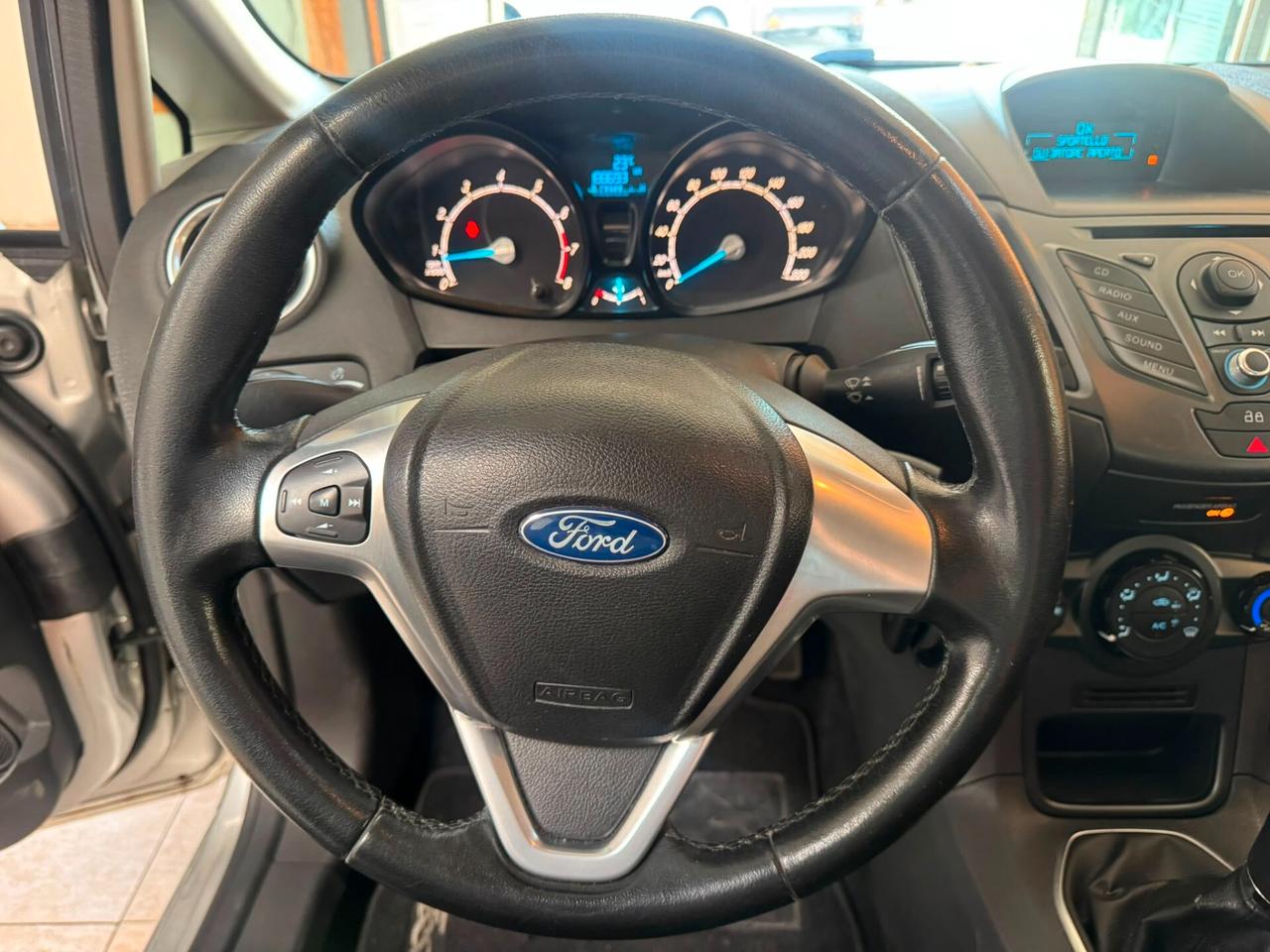Ford Fiesta 1.2 60CV 5 porte Titanium