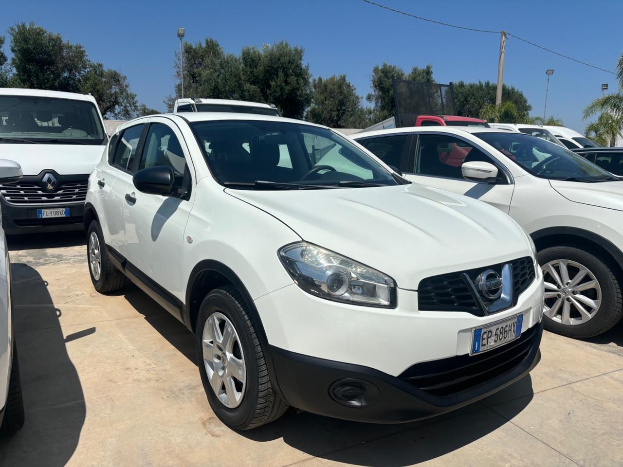 Nissan Qashqai 1.5 dCi DPF Visia 12/2012 - 100000 km