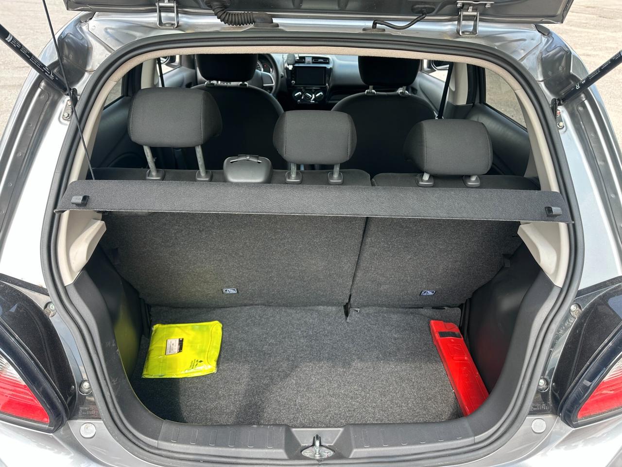 Mitsubishi Space Star Space Star 1.2 Invite Radio