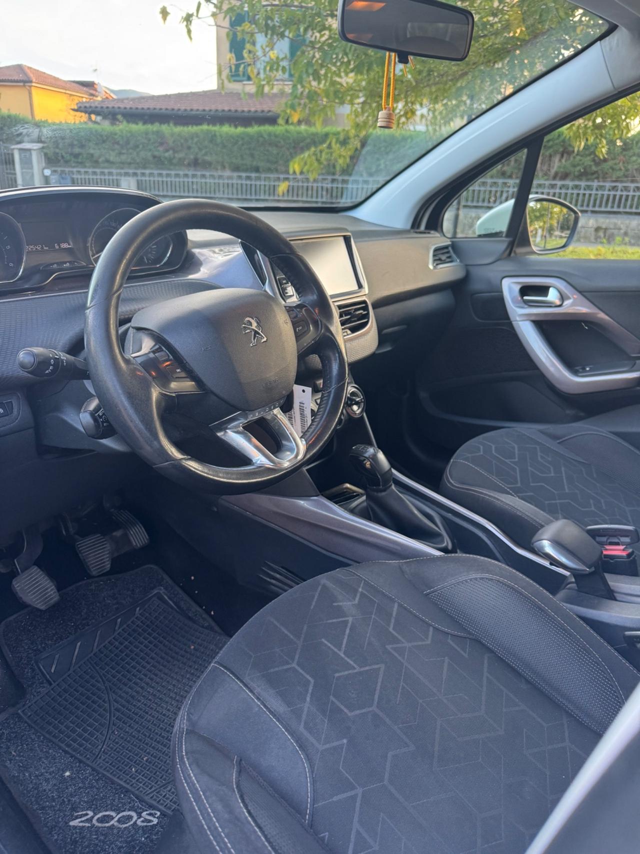 Peugeot 2008 1.6 e-HDi 92 CV Stop&Start Allure