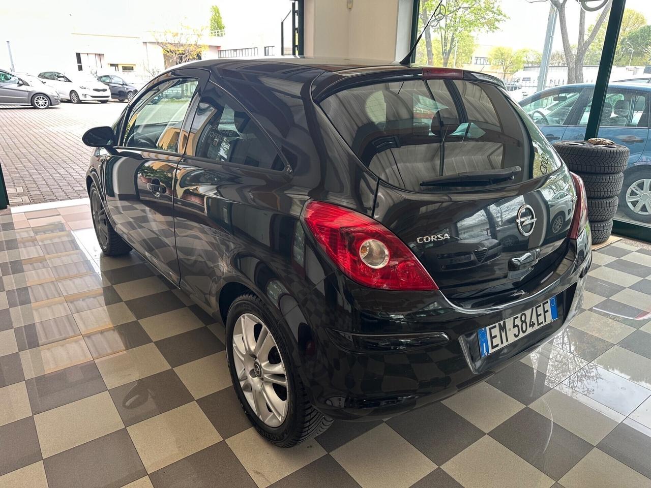 Opel Corsa 1.3 CDTI 75CV Neopatentati