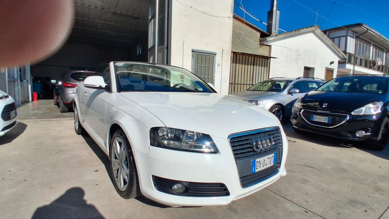 Audi A3 2.0 16V TDI Attraction.cabrio.automatica