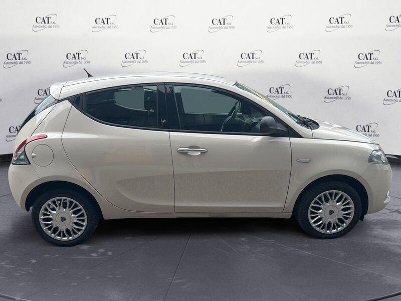Lancia Ypsilon 1.2 69 CV 5 porte Mya