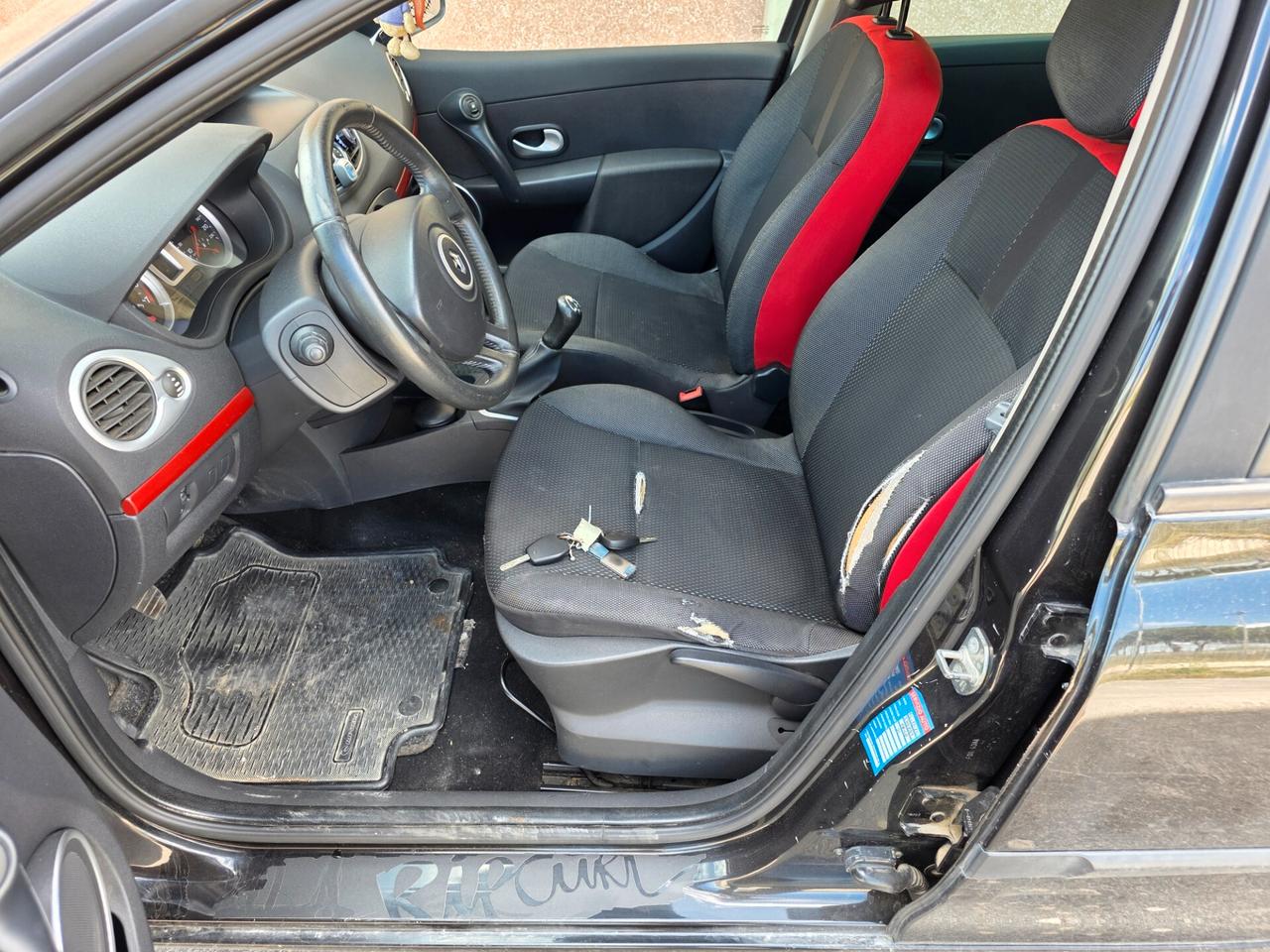 Renault Clio 1.2 16V 5 porte Rip Curl