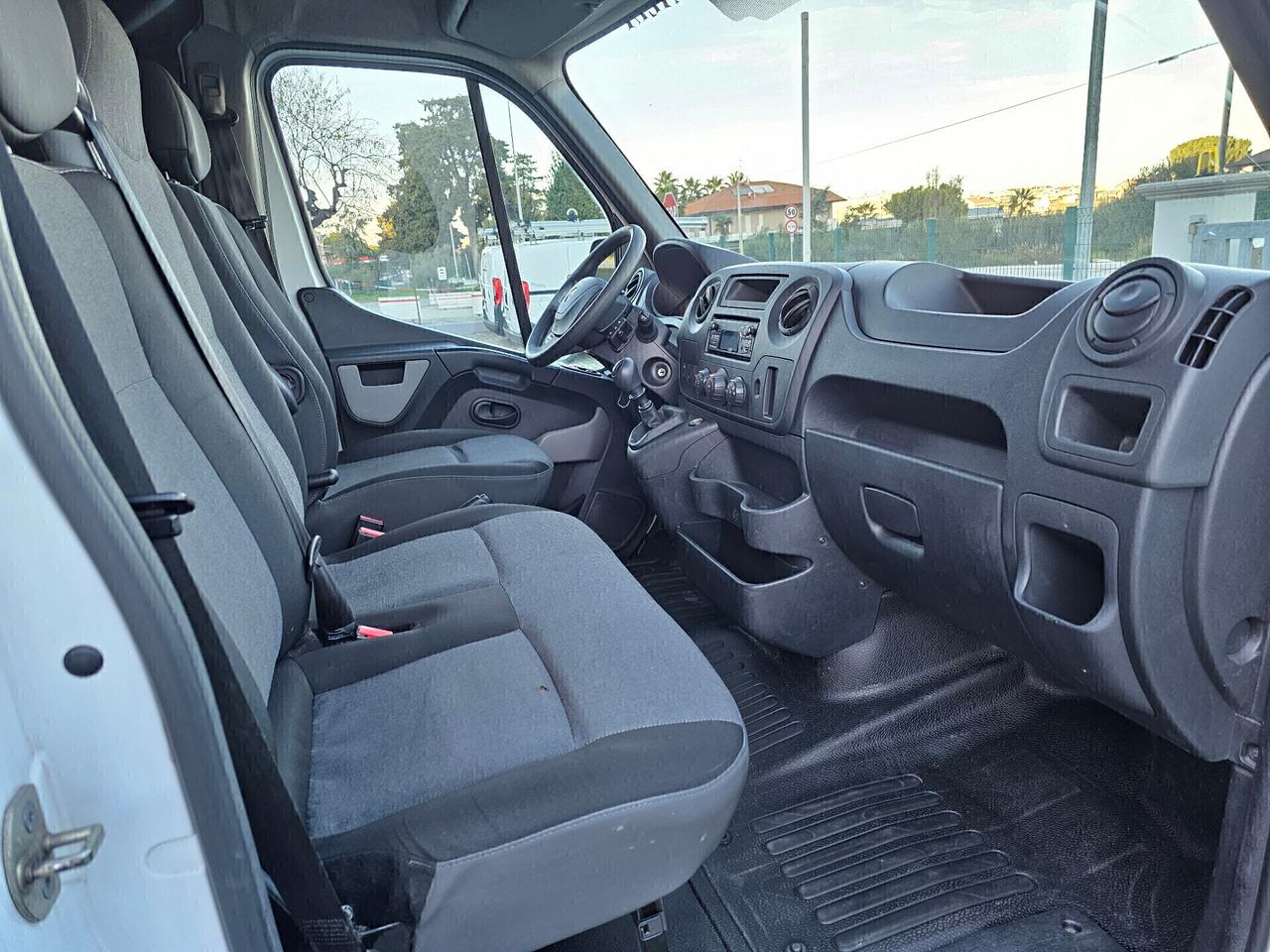 Renault Master 28 2.3 Dci PC TN 3 Posti