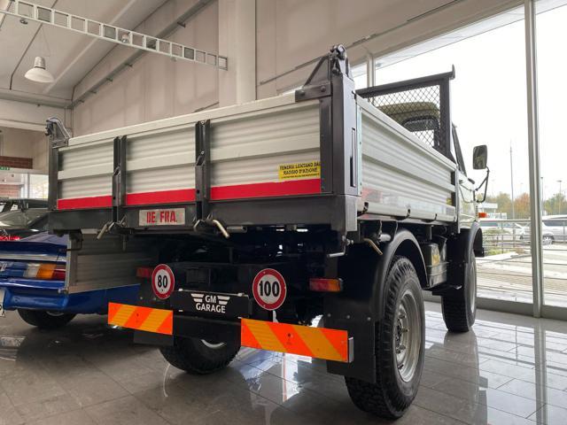 MERCEDES-BENZ AUTOCARRO RIBALTABILE TRILATERALE UNIMOG