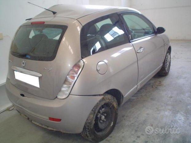 Lancia Ypsilon 1.3 MJT 75CV Oro