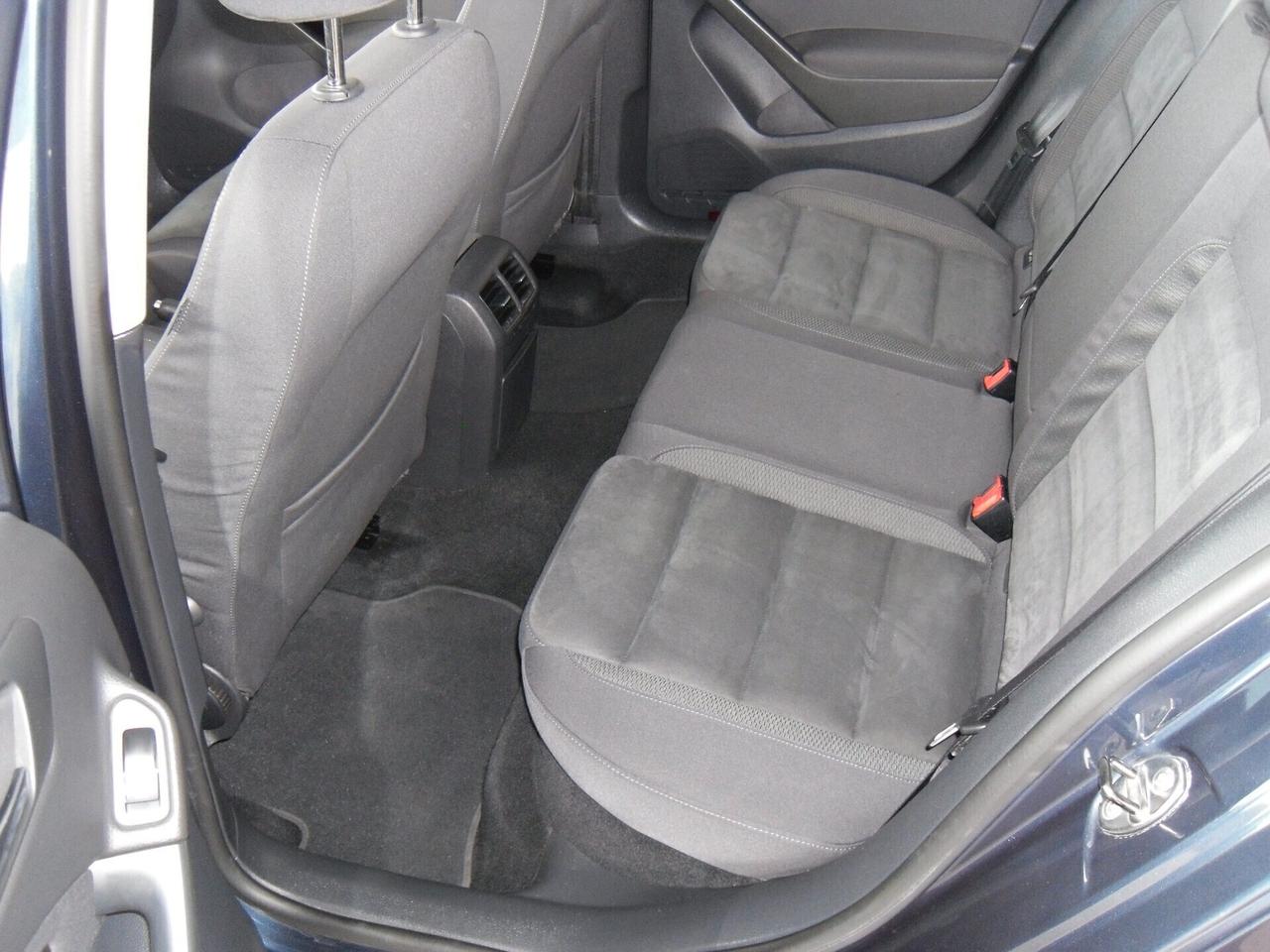 Volkswagen Golf 1.6 tdi 105 cv Highline