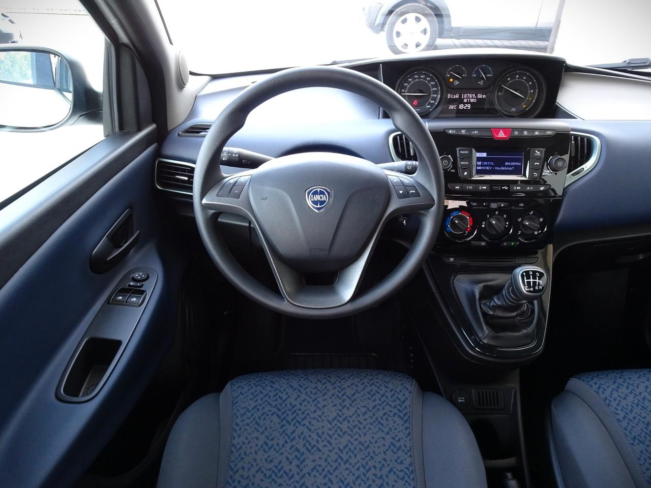 Lancia YPSILON 1.0 Hybrid ORO 70CV *COME NUOVA*