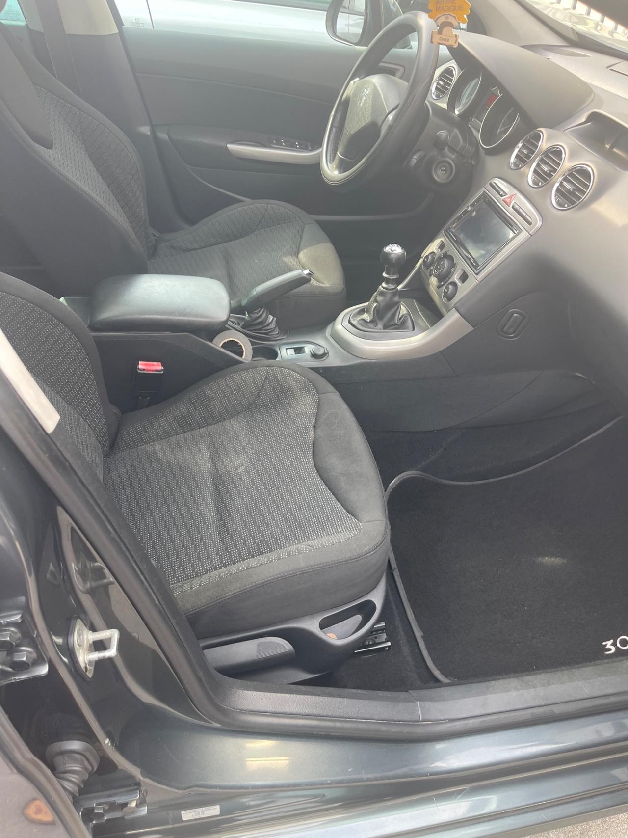 Peugeot 308 1.6 HDi 110CV 5p. Sportium 7 POSTI