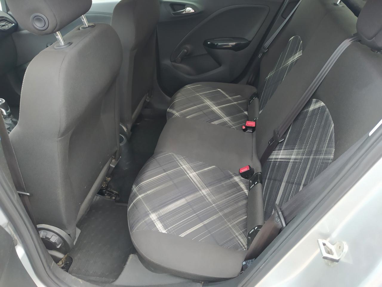 Opel Corsa 1.2 5 porte Innovation Neopatentati