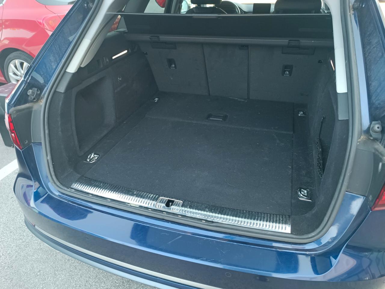 Audi A4 Avant 40 g-tron S tronic Business Sport
