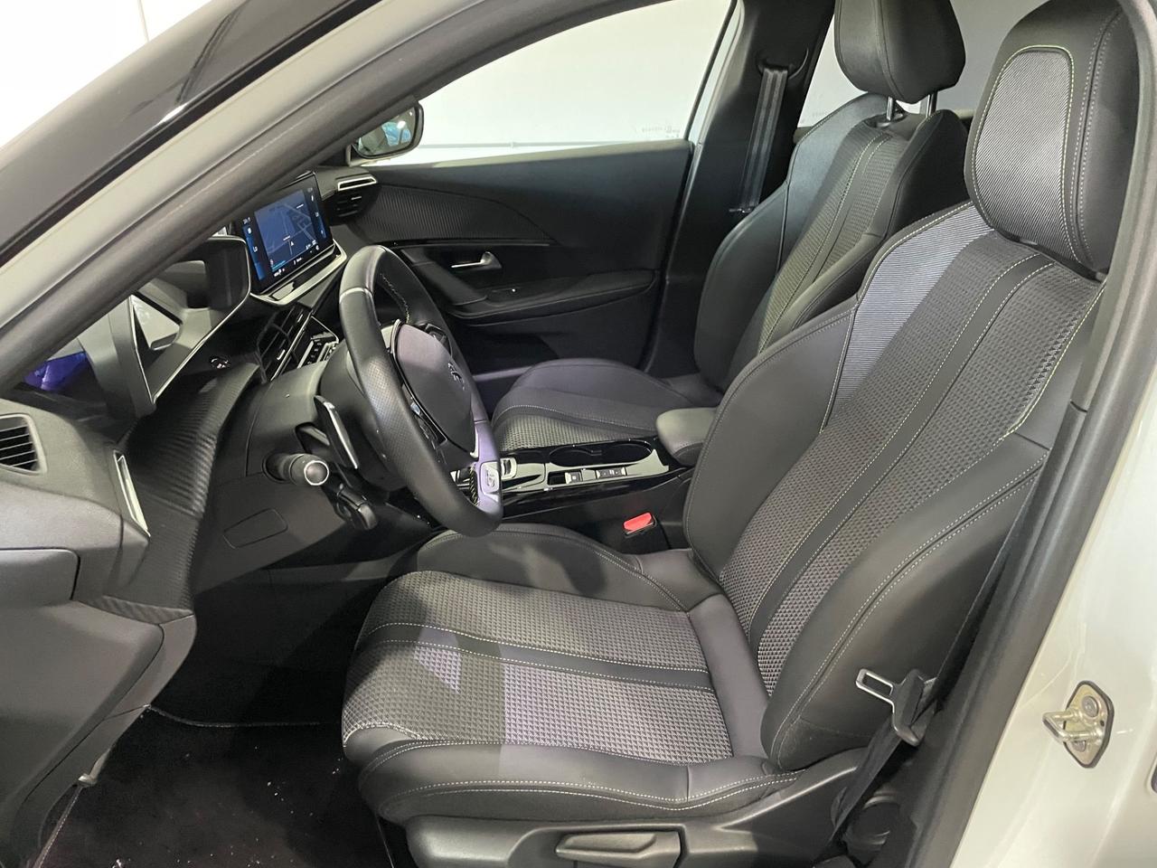 Peugeot 2008 BlueHDi 130 S&S EAT8 GT Pack