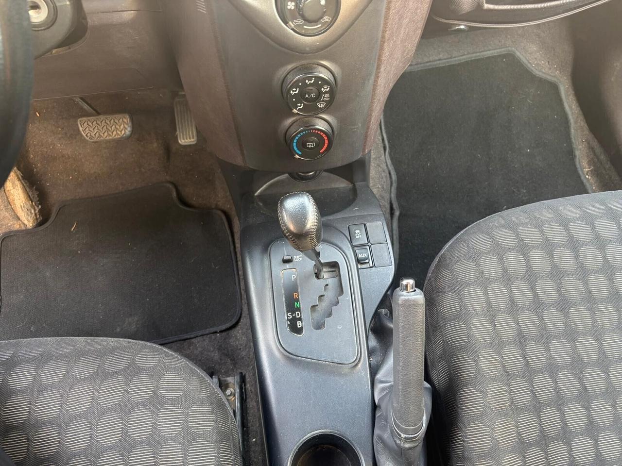 Toyota iQ 1.0 Multidrive Versione Lancio